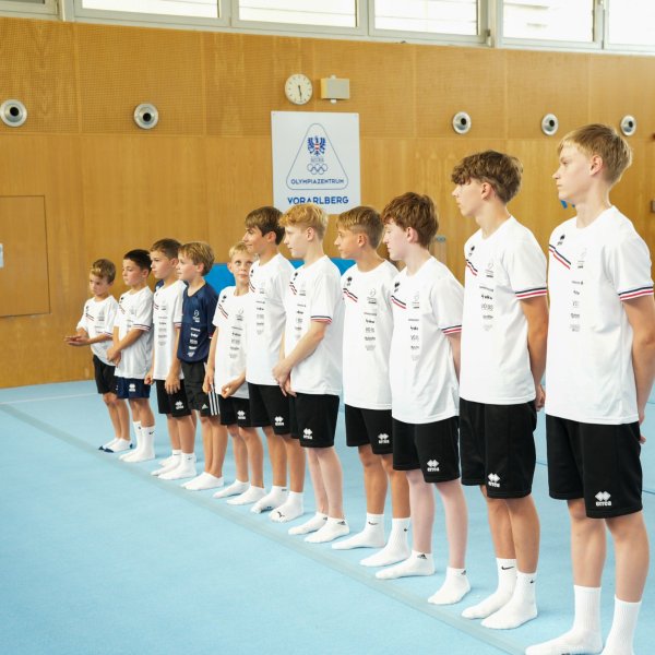 Ehrungen und Sportschnuppern im Kunstturnen beim Turnsport Vorarlberg