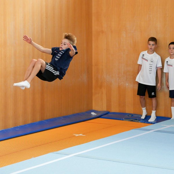 Ehrungen und Sportschnuppern im Kunstturnen beim Turnsport Vorarlberg