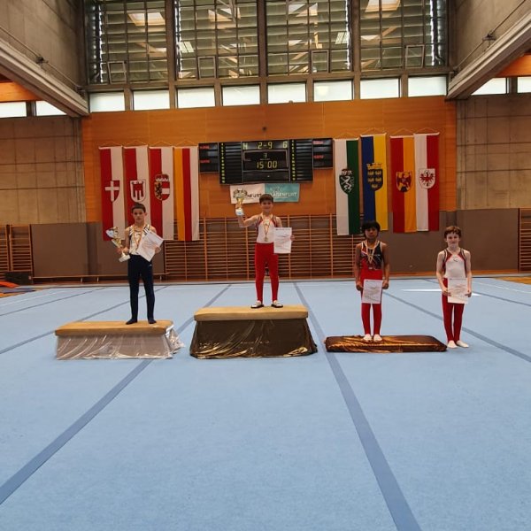Intensives Pfingstwochenende für unsere Kunstturner