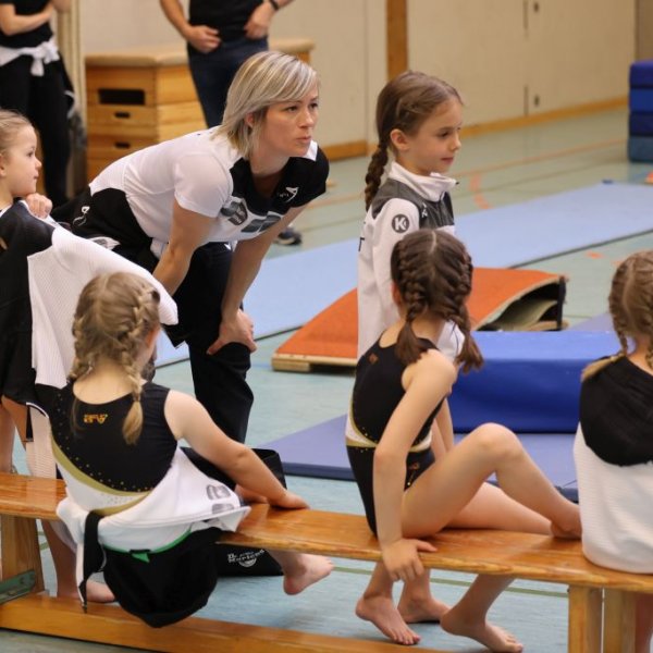 Starker Saisonstart der Turnerinnen