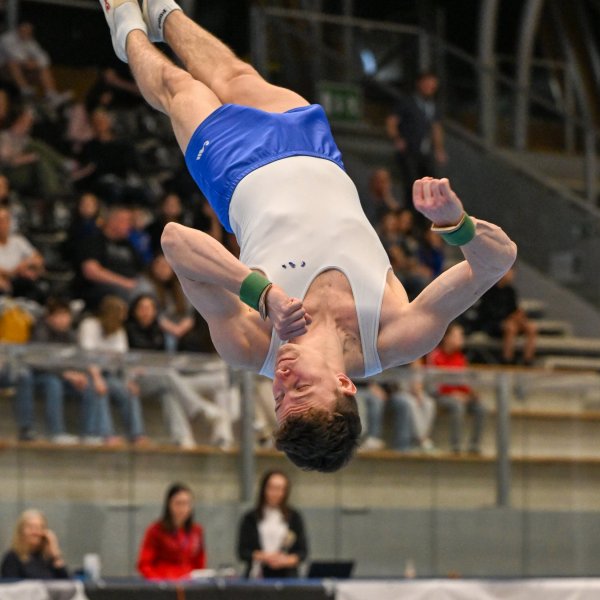 4x Gold für Leni Bohle bei der Kunstturn-Staatsmeisterschaft!